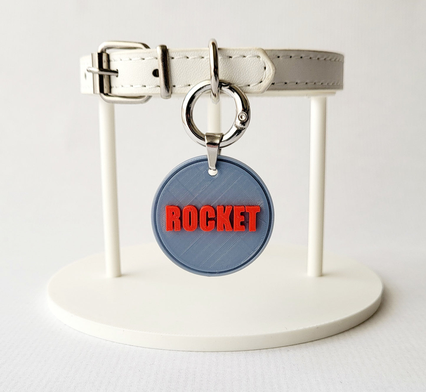 Collier pour chat personnalisé – Médaille en polymère – Bleu & Rouge